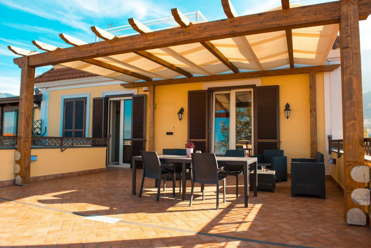 Villa Lucia Terrazza Panoramica Castellammare di Stabia Exterior photo